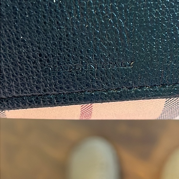 Burberry Haymarket Checkleather Reverse Tote - Picture 10 of 10